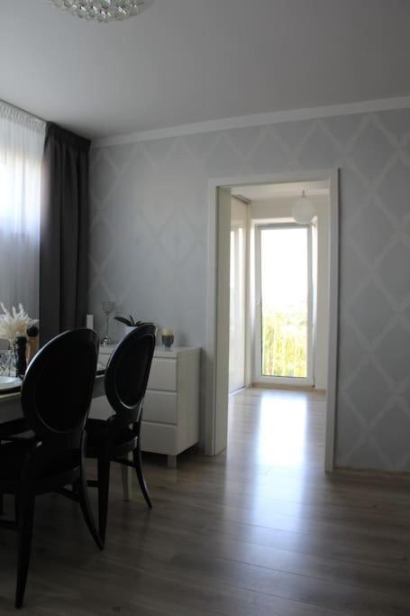 Ferienwohnung Uroczy, Jasny Apartament Oraz Bezplatny Parking! Krakau Exterior foto