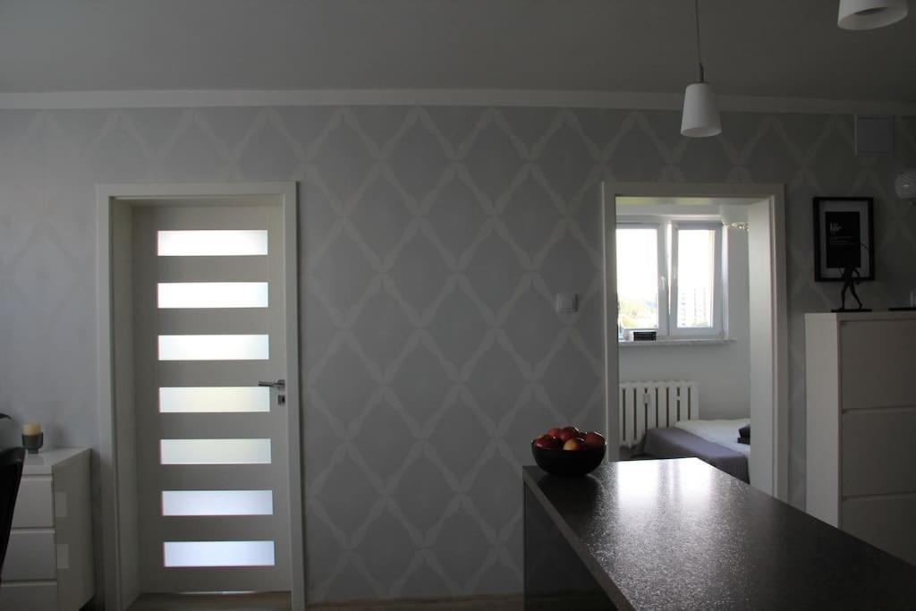 Ferienwohnung Uroczy, Jasny Apartament Oraz Bezplatny Parking! Krakau Exterior foto