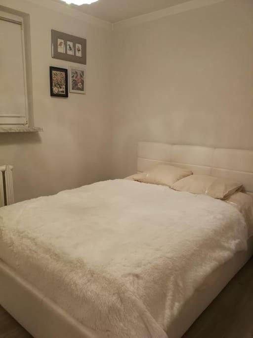 Ferienwohnung Uroczy, Jasny Apartament Oraz Bezplatny Parking! Krakau Exterior foto